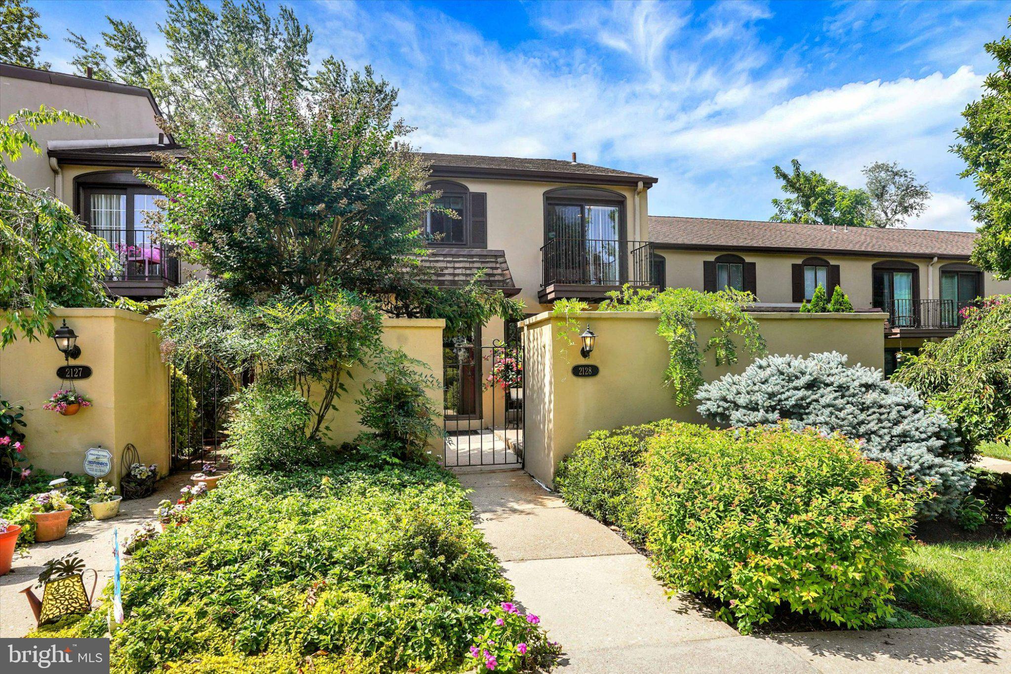 2128 BRYN MAWR PLACE
