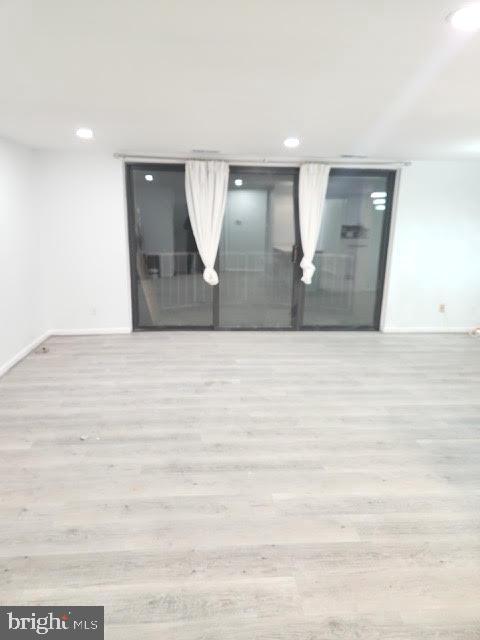 HUNTLEY SQUARE CONDOMINIUMS - Residential