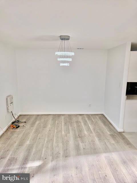 HUNTLEY SQUARE CONDOMINIUMS - Residential