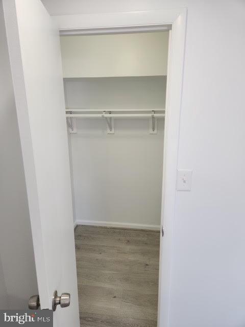 HUNTLEY SQUARE CONDOMINIUMS - Residential