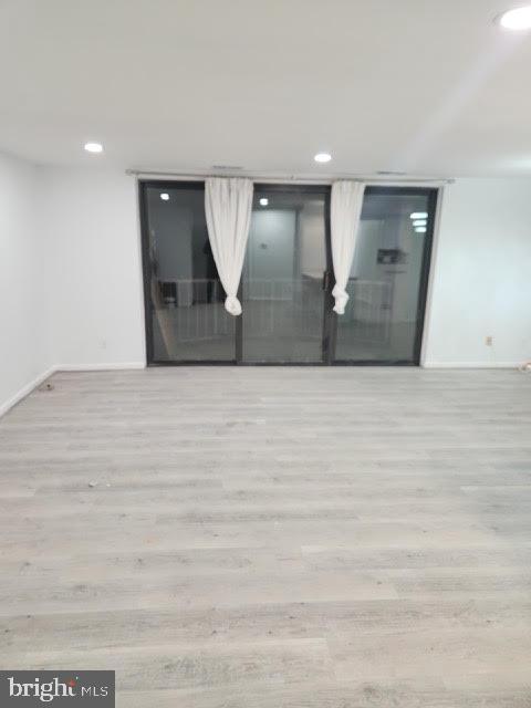 HUNTLEY SQUARE CONDOMINIUMS - Residential