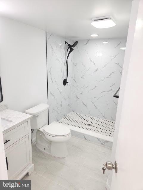 HUNTLEY SQUARE CONDOMINIUMS - Residential