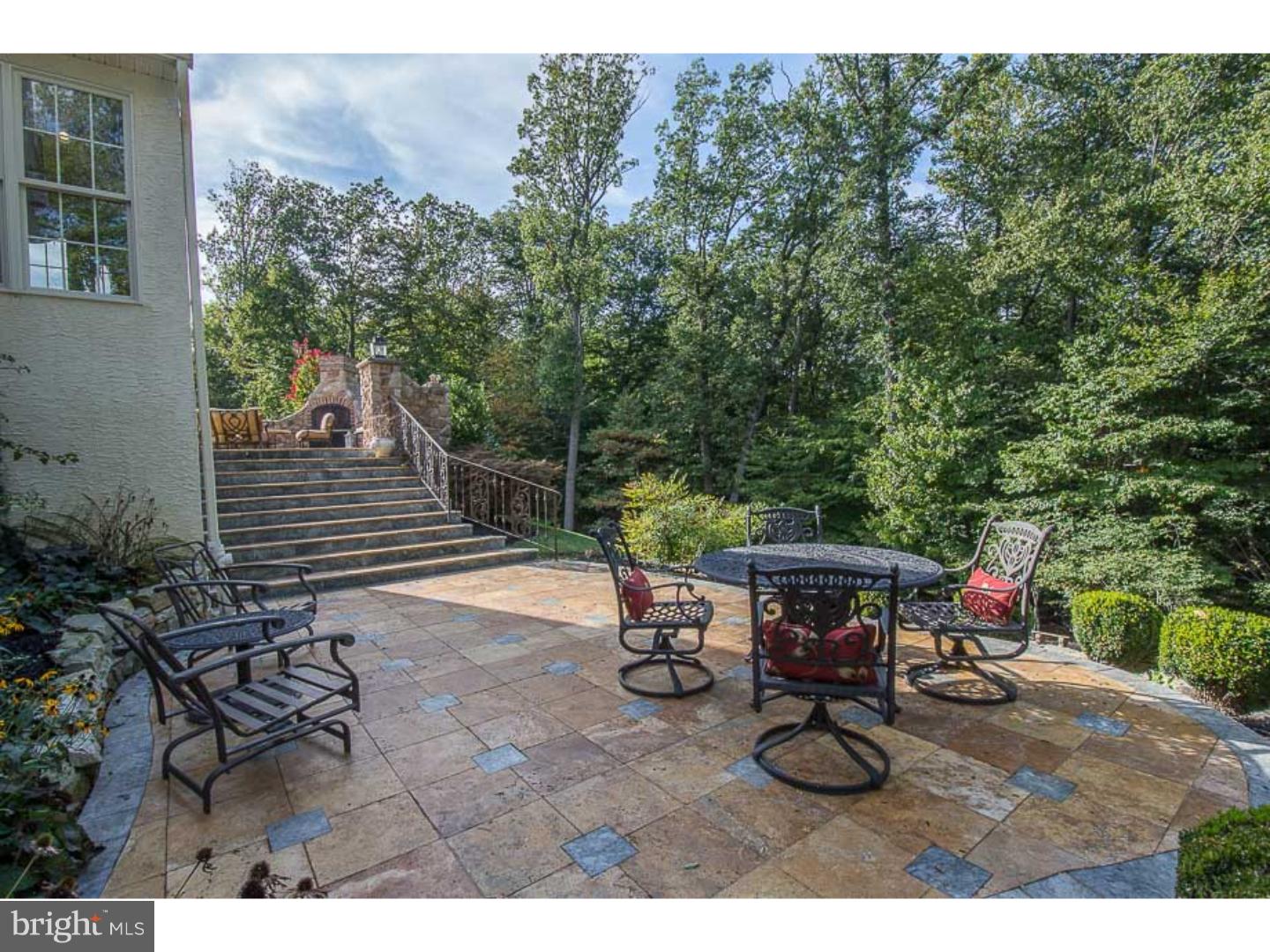 BLACKBERRY HILL - Residential