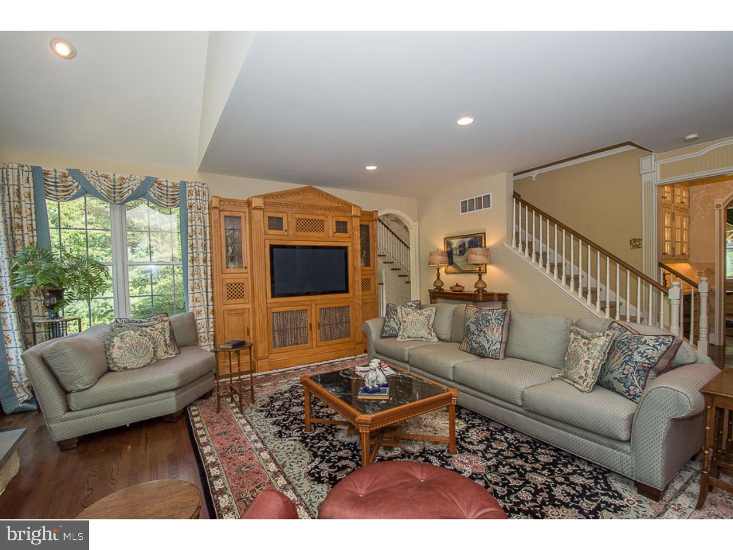 BLACKBERRY HILL - Residential