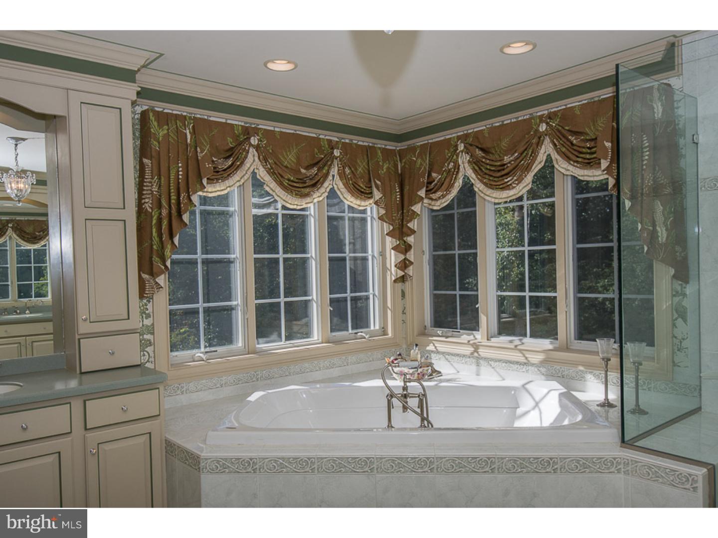 BLACKBERRY HILL - Residential