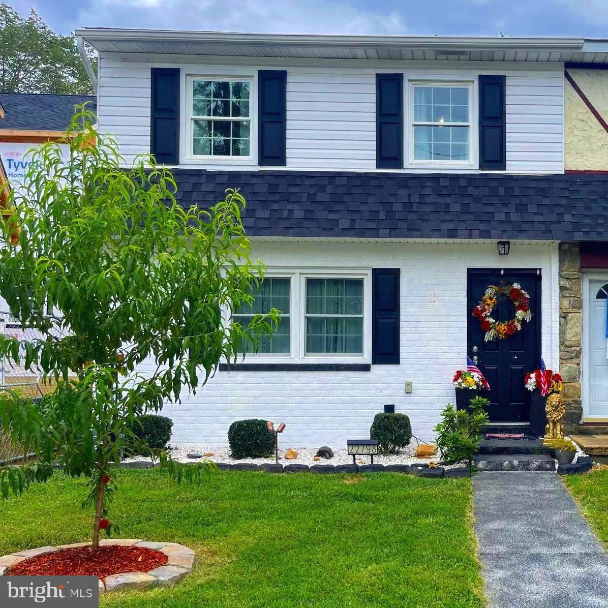 Looking to be within walking distance to all of the amenities that Leonardtown Square has to offer? Look no further than this updated turn key townhome. You can stroll on the sidewalks to all of the local shops, restaurants, post office, and the waterfront park. Conveniently close to St. Mary's Hospital, Patuxent River Naval Air Station, and Solomons Island. No HOA, public water and public sewer so no well and septic to worry about!
This contemporary end unit has new windows and a new roof. Beautiful flooring on the open main level and freshly painted. An adorable half bath that has been redone as well. Plenty of natural light comes through into the living room and kitchen areas.
The spacious and clean kitchen has stainless steel appliances, recessed lighting, and newer cabinetry. There is plenty of room in the separate dining area for your eat in table. There are three bedrooms total which include a large primary suite and a beautifully upgraded main bathroom. The stackable washer and dryer conveys and is tucked away in a closet area.
Last but not least open the sliding glass doors to a fantastic outdoor oasis that comes with a large gazebo for endless entertaining! Fall nights can be spent by the firepit in the sand! The recently installed privacy fence would be perfect for keeping your pets secure. The landscaped front yard is waiting for you to come pick a couple of delicious peaches off of the peach tree.