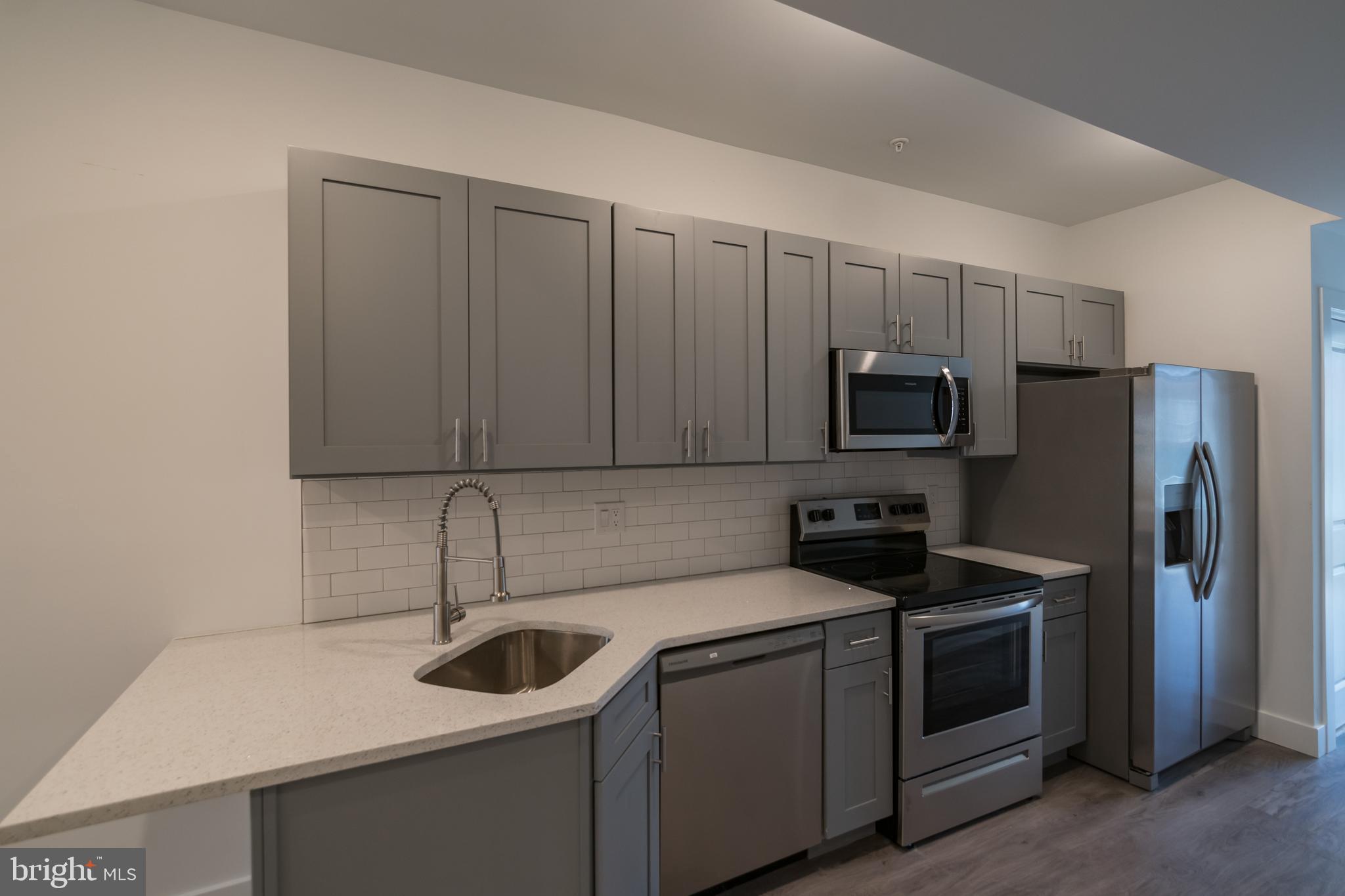 WEST PASSYUNK - Residential Lease