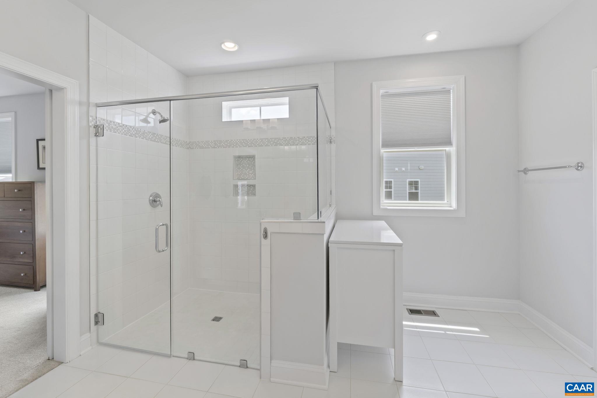 SPRING CREEK - Residential