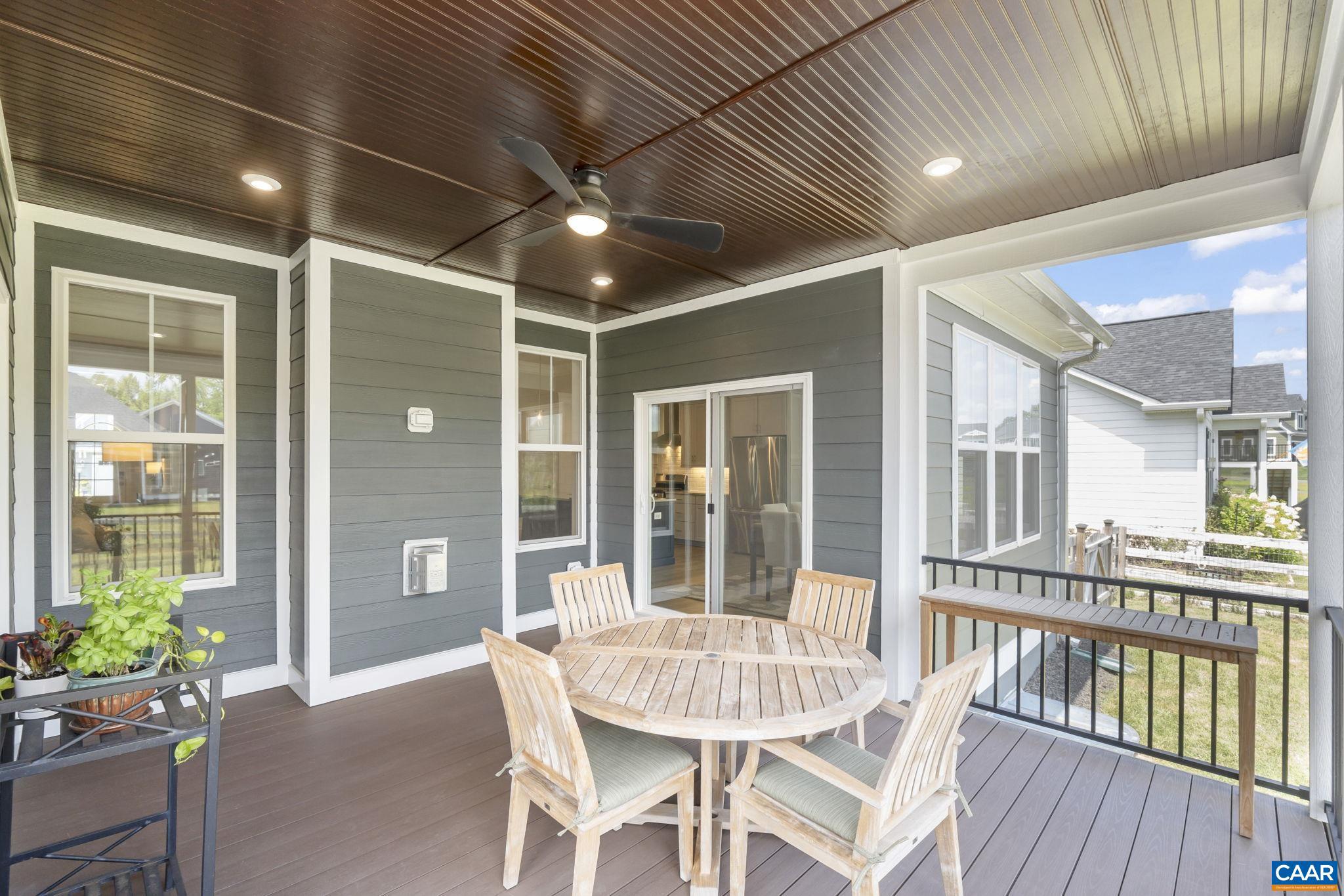 SPRING CREEK - Residential