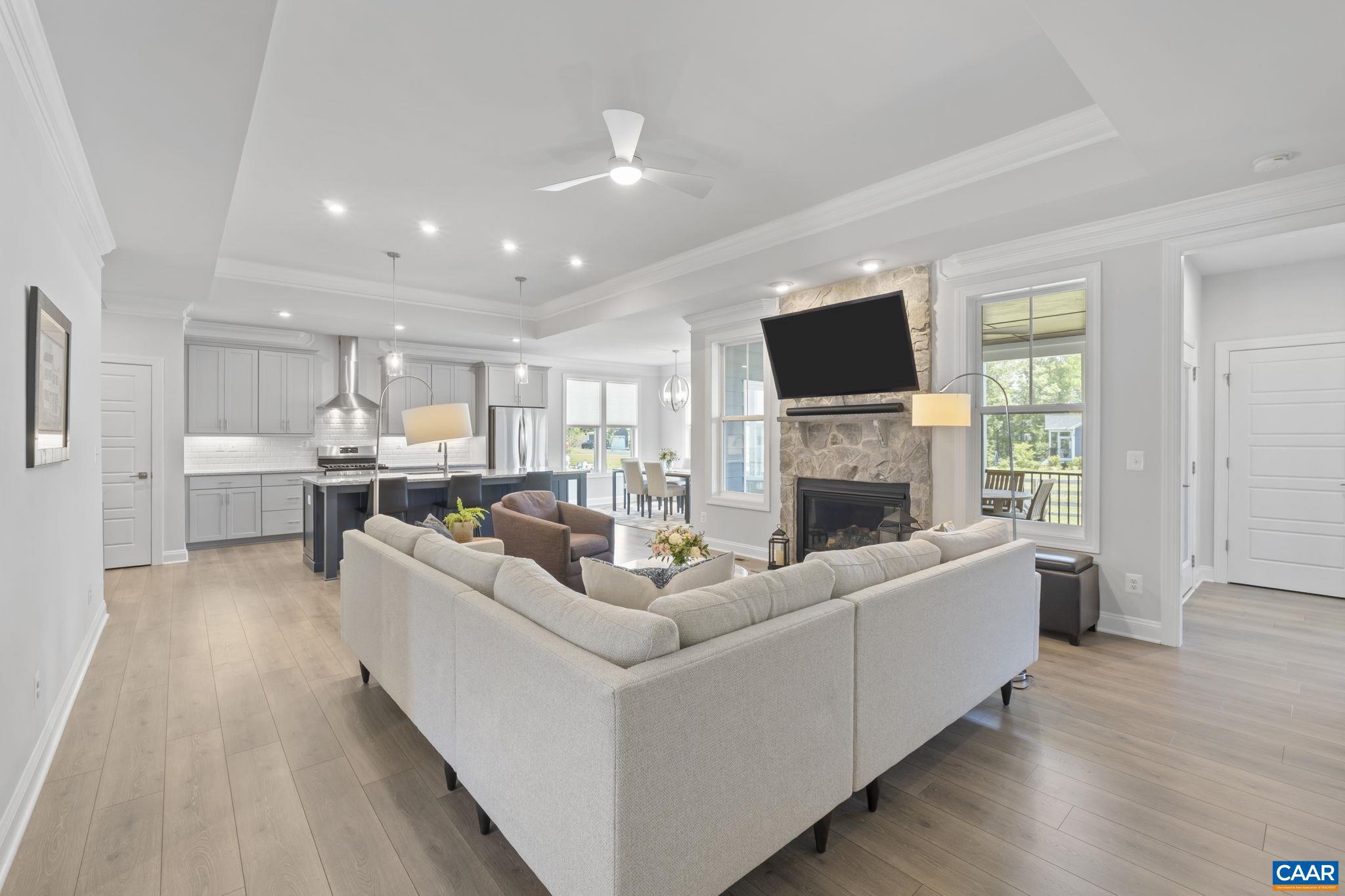 SPRING CREEK - Residential