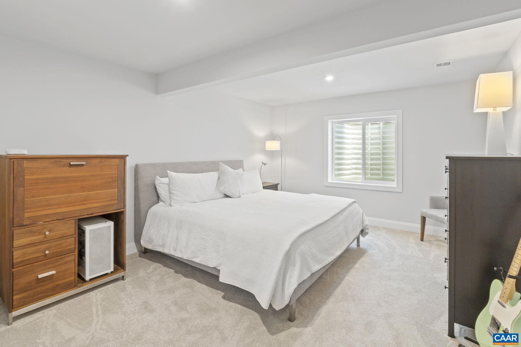 SPRING CREEK - Residential