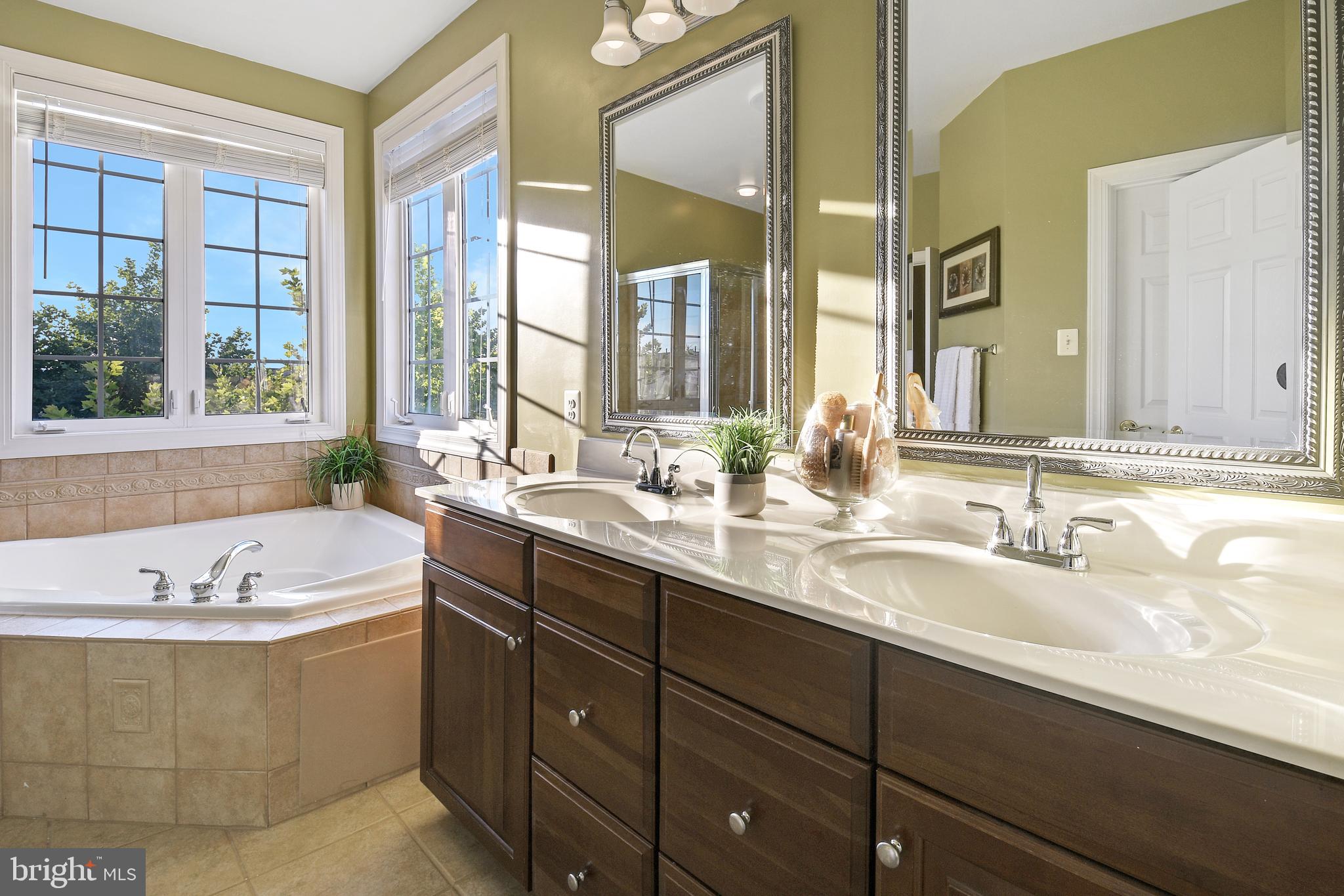 VILLAGES OF URBANA - Residential