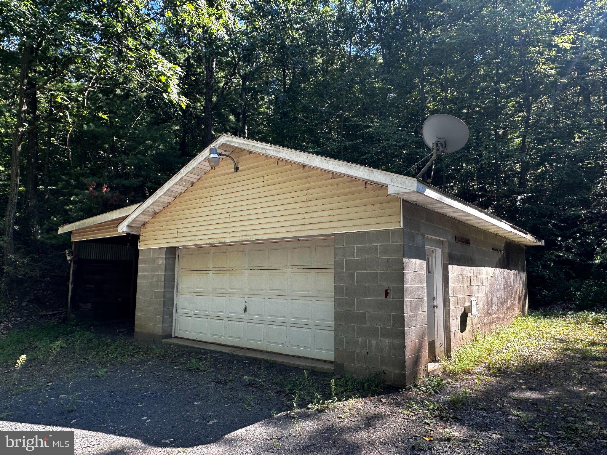 93 MOUNTAIN SIDE LANE