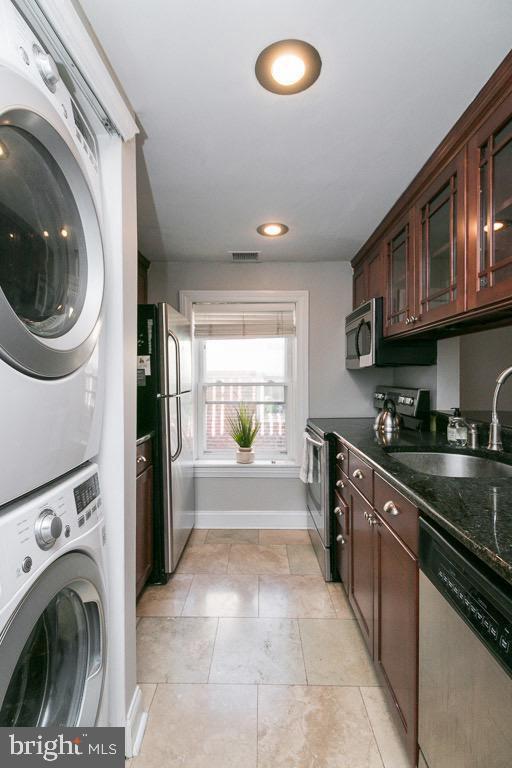 FAIRMOUNT - Residential