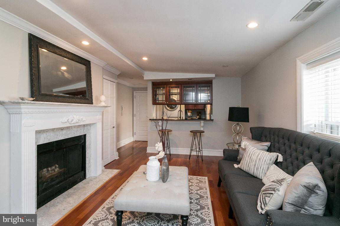 FAIRMOUNT - Residential