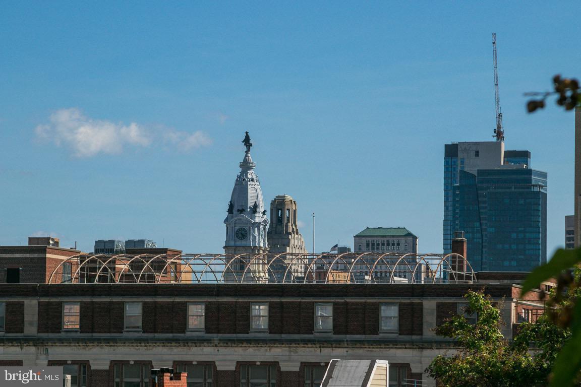 FAIRMOUNT - Residential