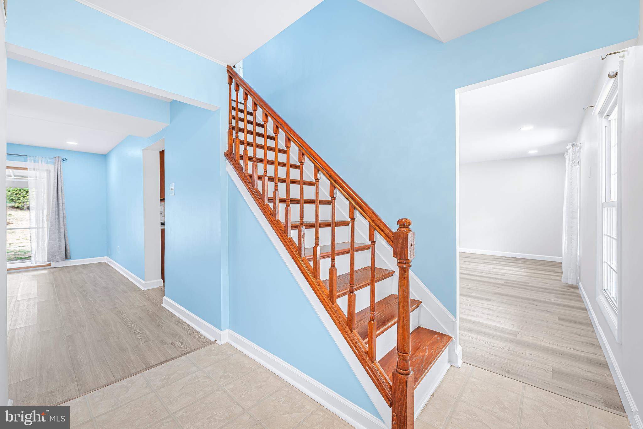 THE PROVINCES - Residential