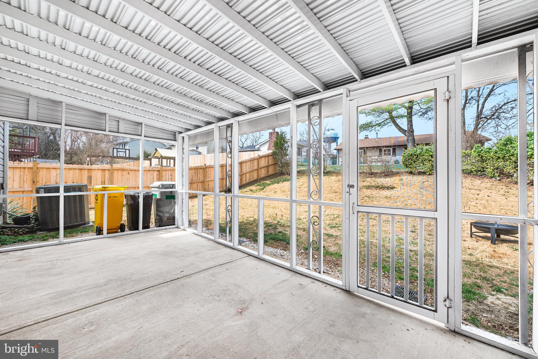 THE PROVINCES - Residential