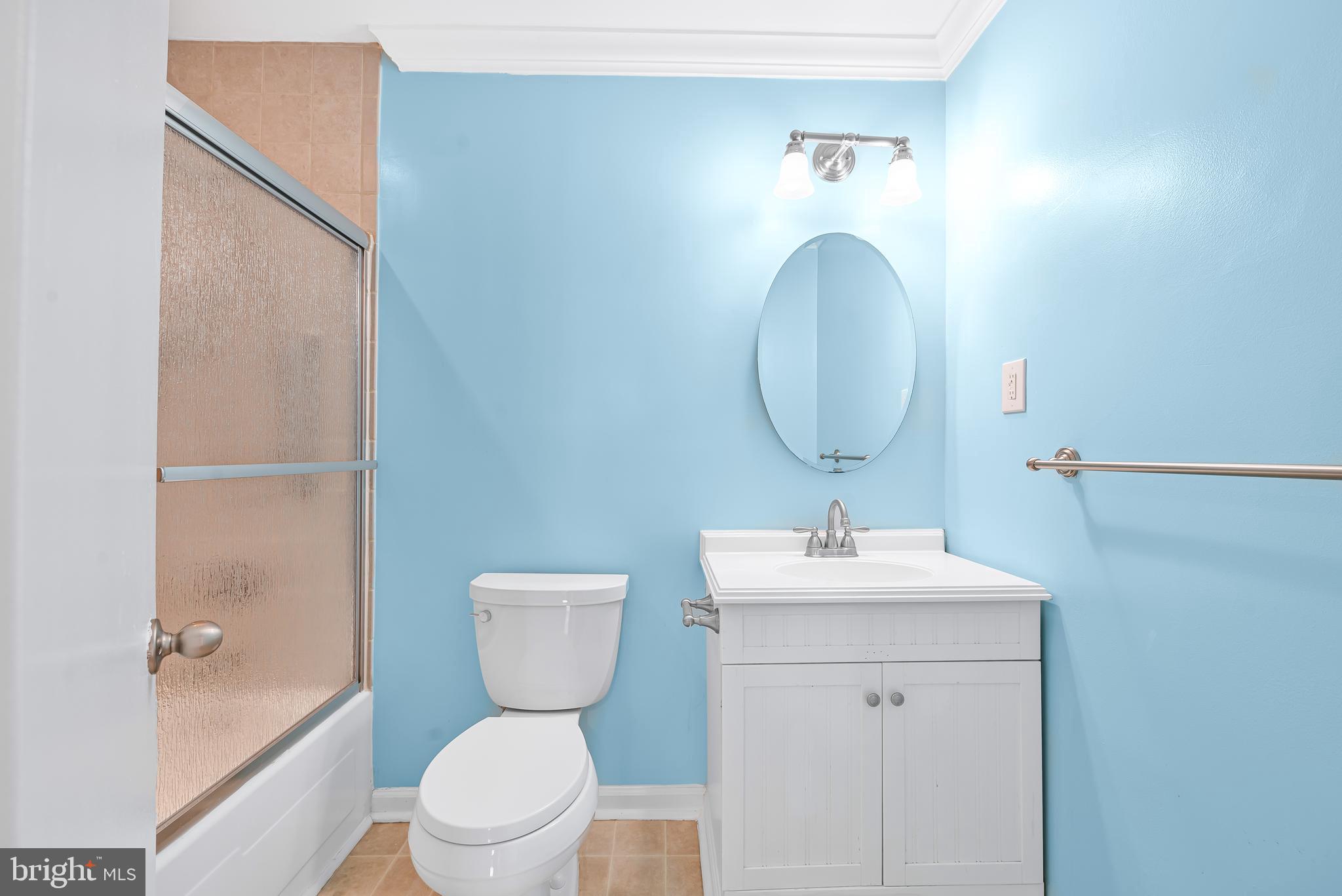 THE PROVINCES - Residential