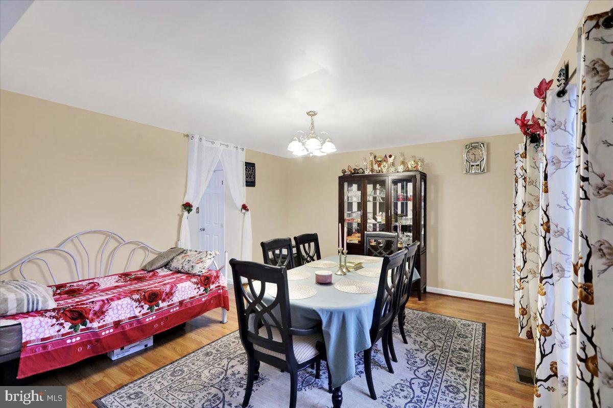 SUNNYSIDE - Residential