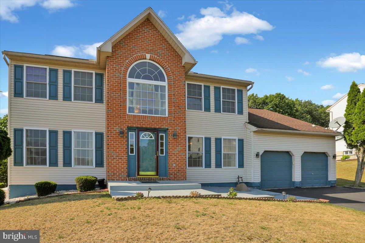 87 OAK LEDGE AVENUE