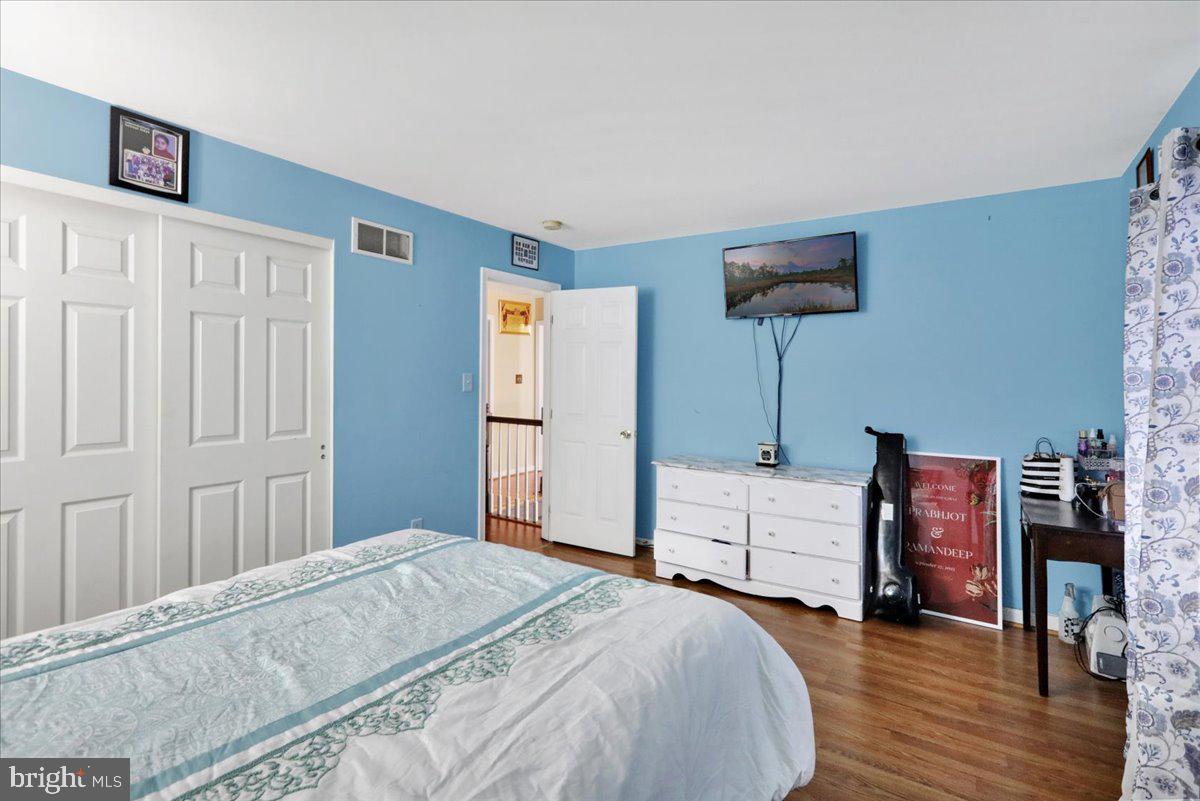 SUNNYSIDE - Residential