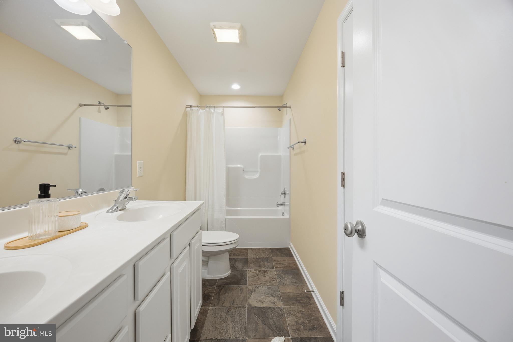 BUTLERS BRIDGE - Residential