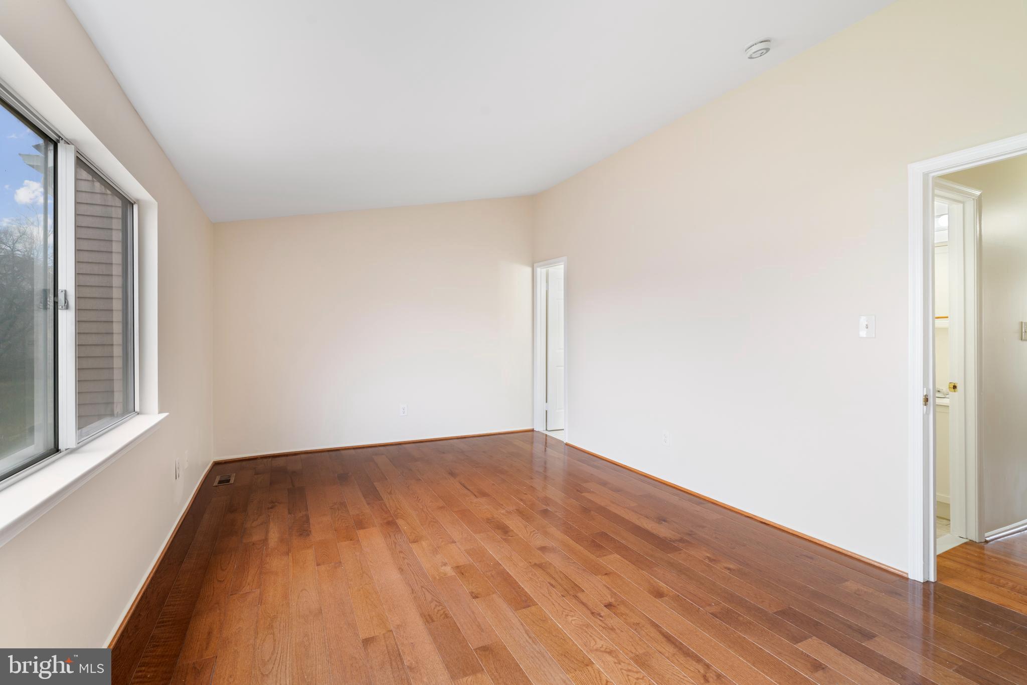 HUNT MEADOW - Residential