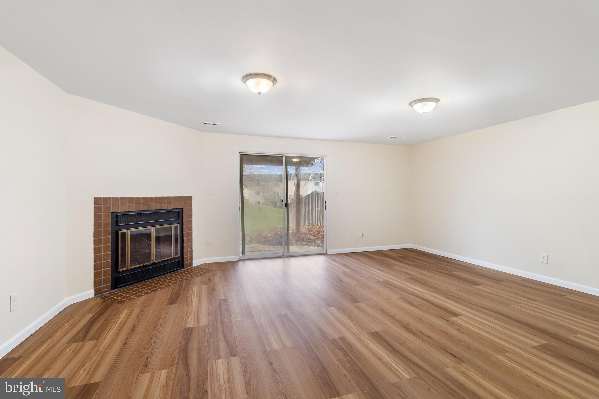 HUNT MEADOW - Residential