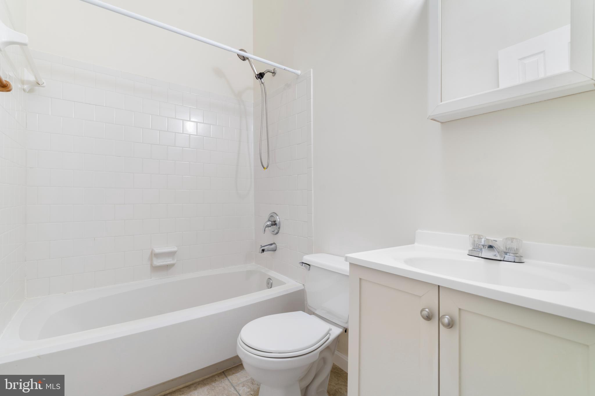 HUNT MEADOW - Residential