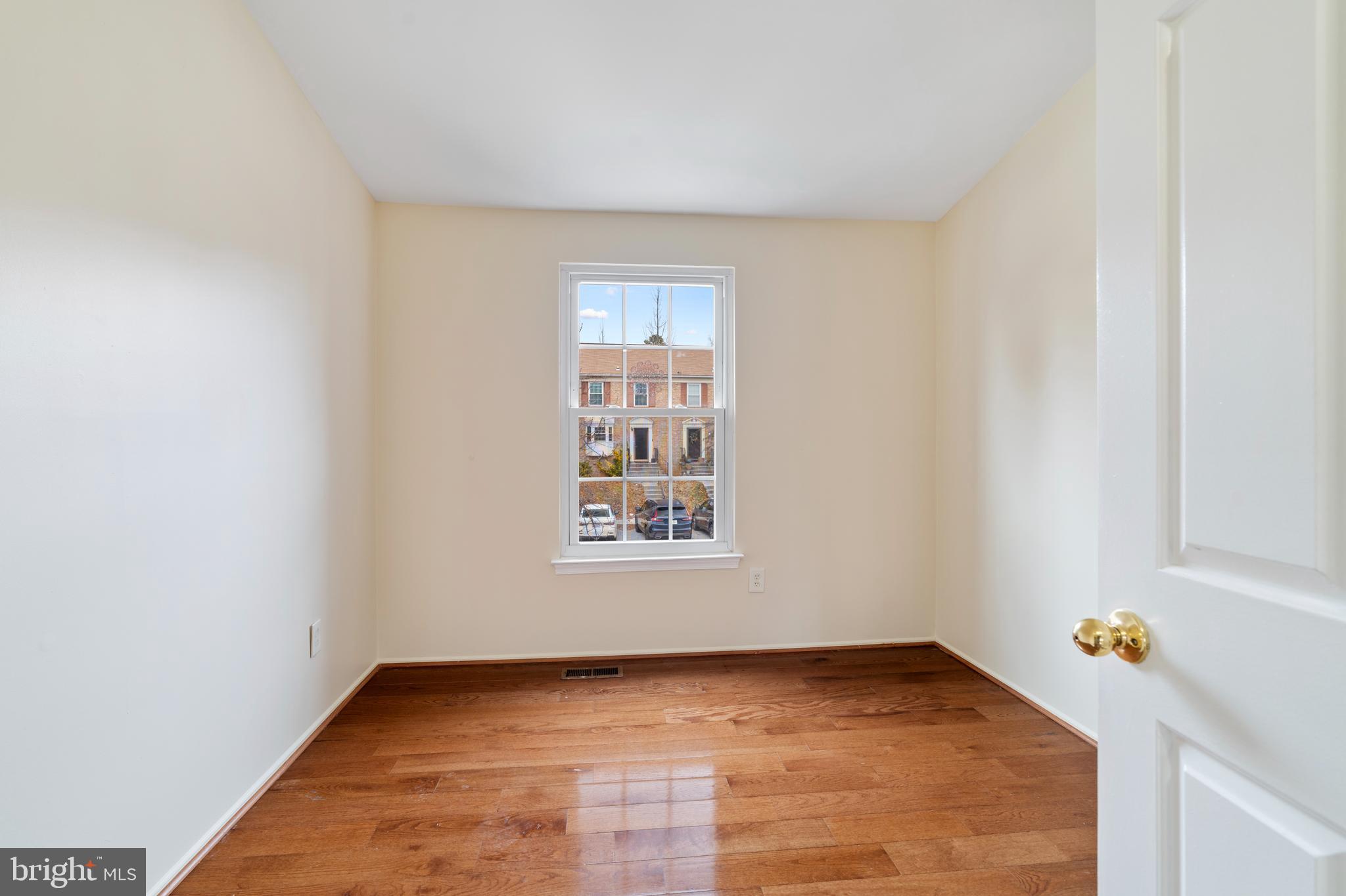 HUNT MEADOW - Residential