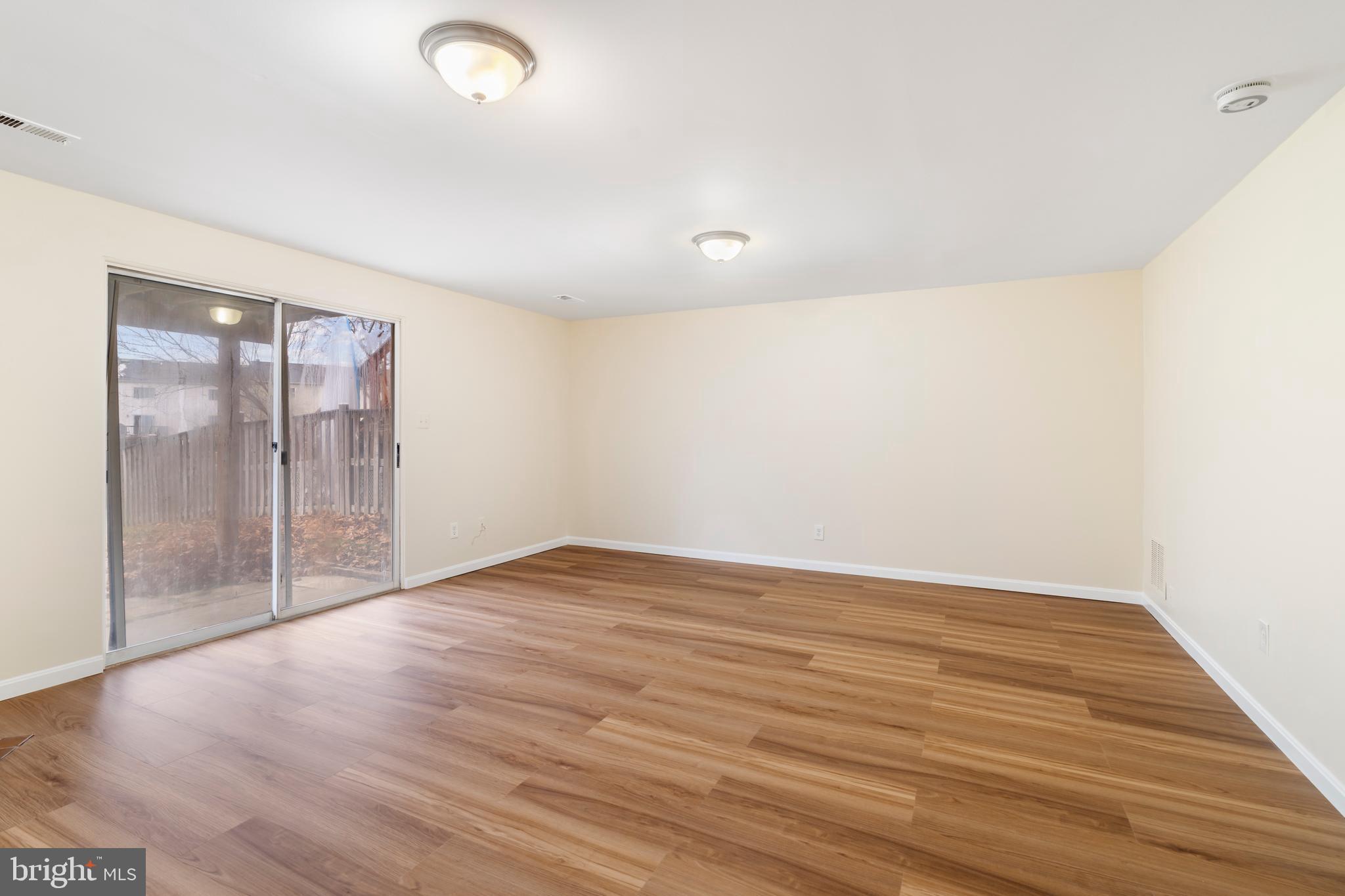 HUNT MEADOW - Residential