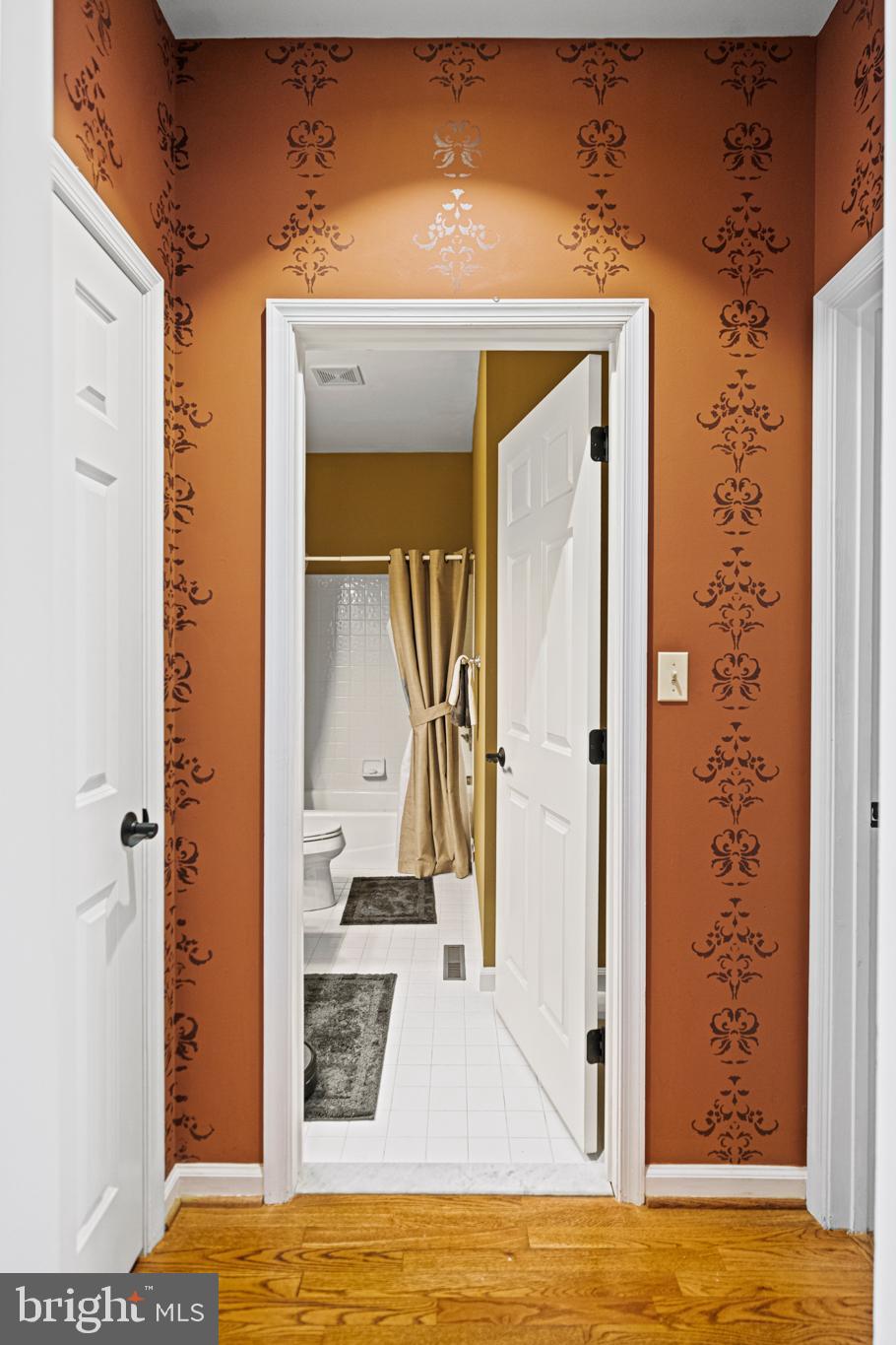 WELLINGTON - Residential