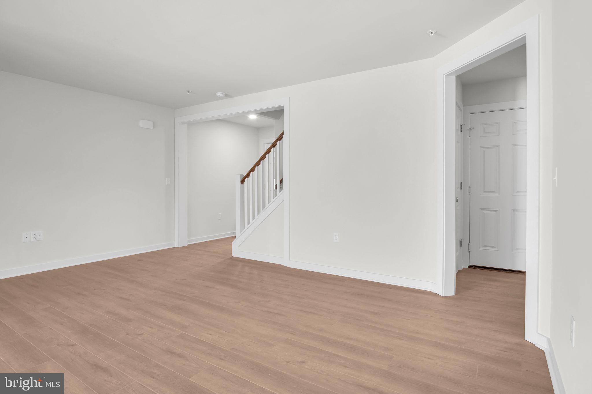 MORGAN'S CROSSING - Residential