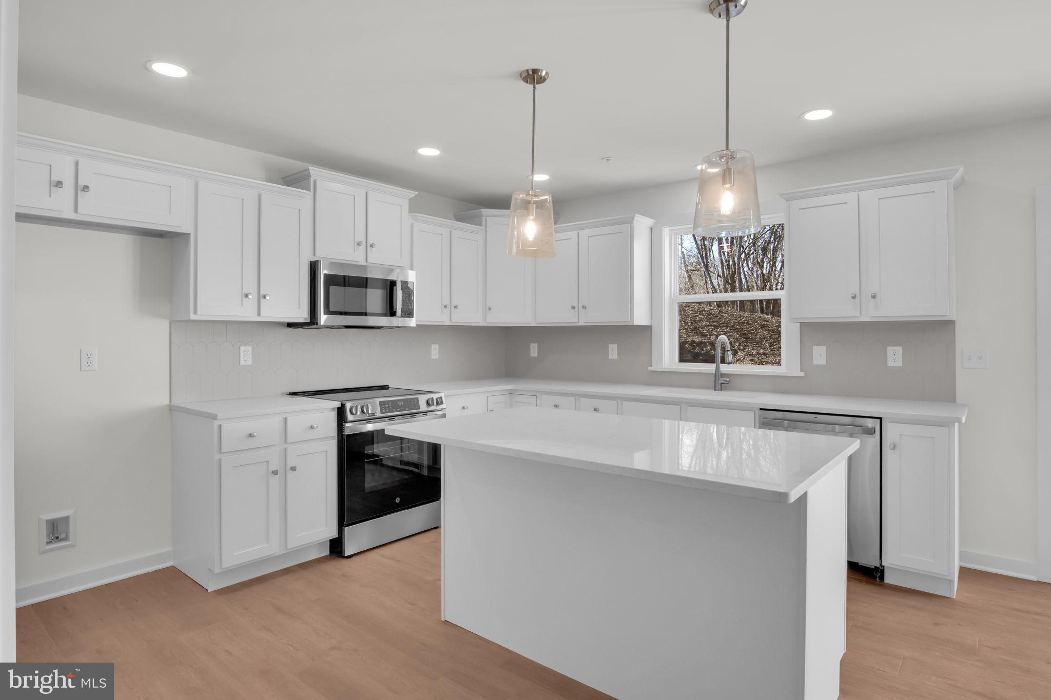 MORGAN'S CROSSING - Residential