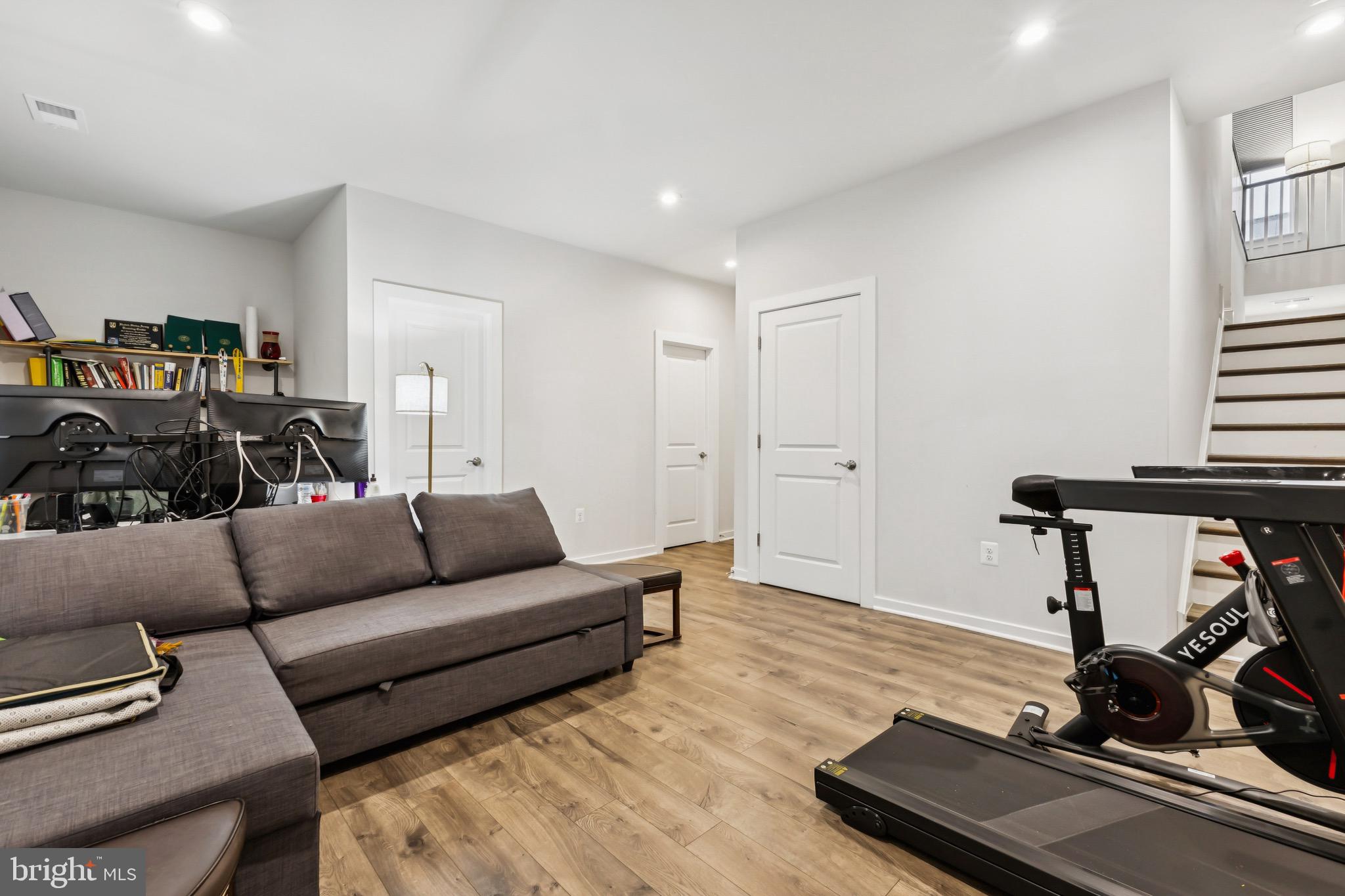 POTOMAC SHORES - Residential