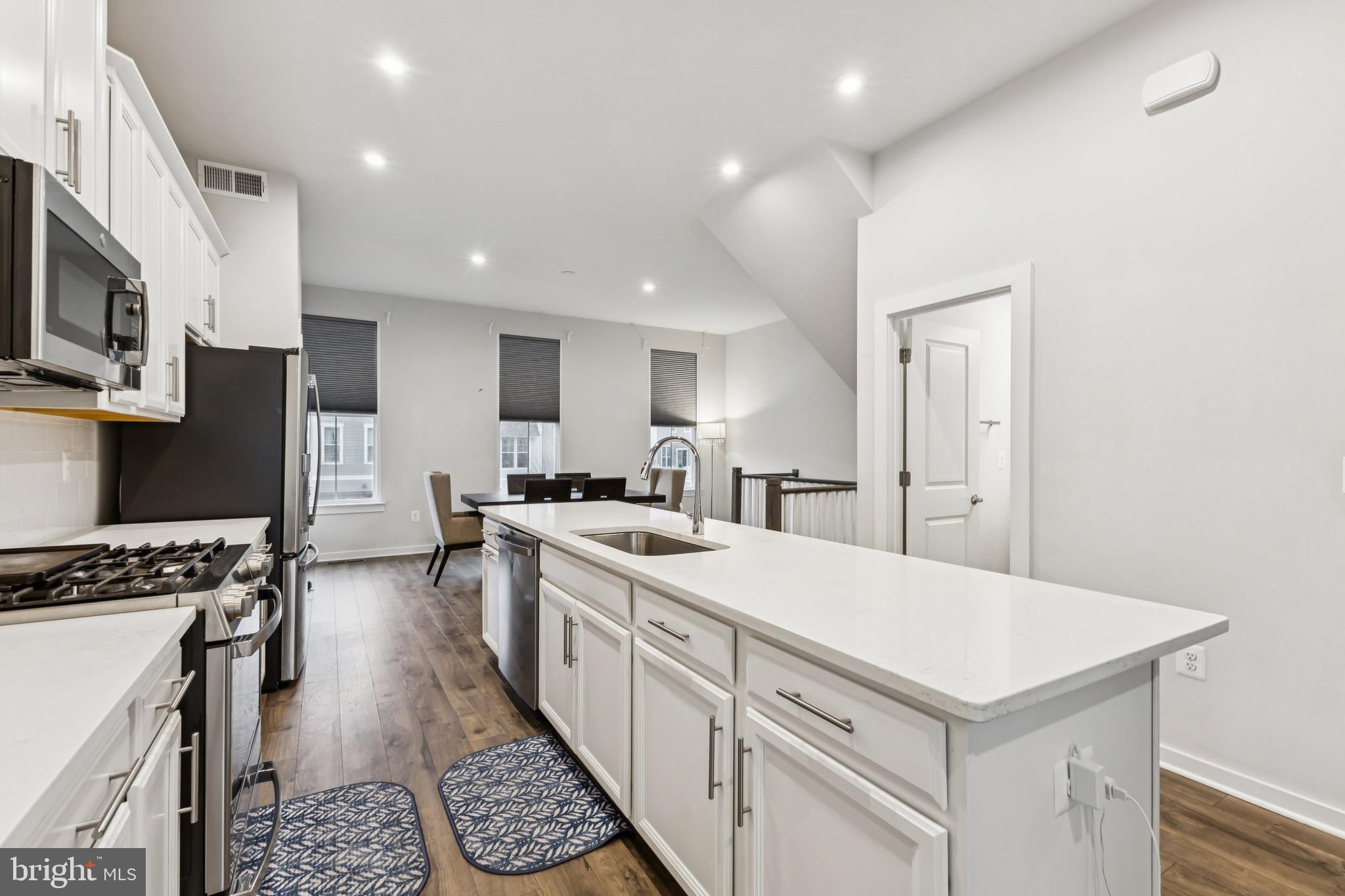 POTOMAC SHORES - Residential