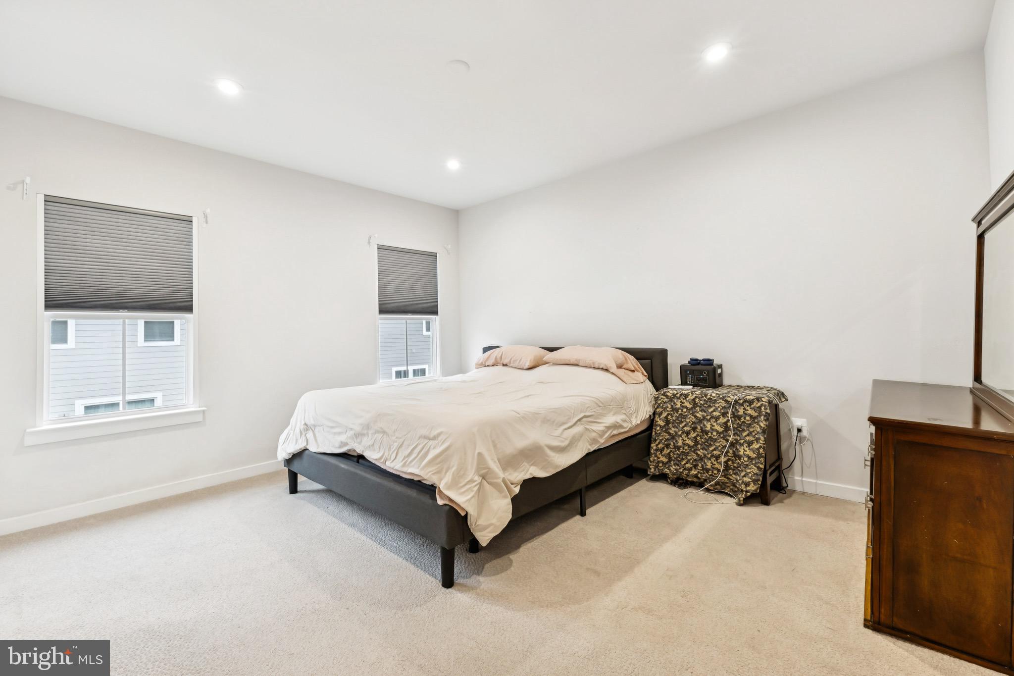 POTOMAC SHORES - Residential