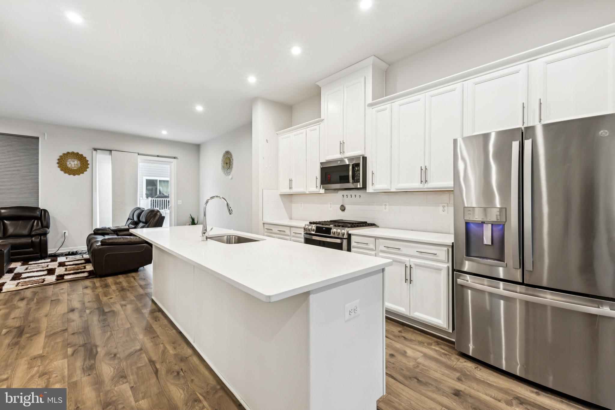 POTOMAC SHORES - Residential