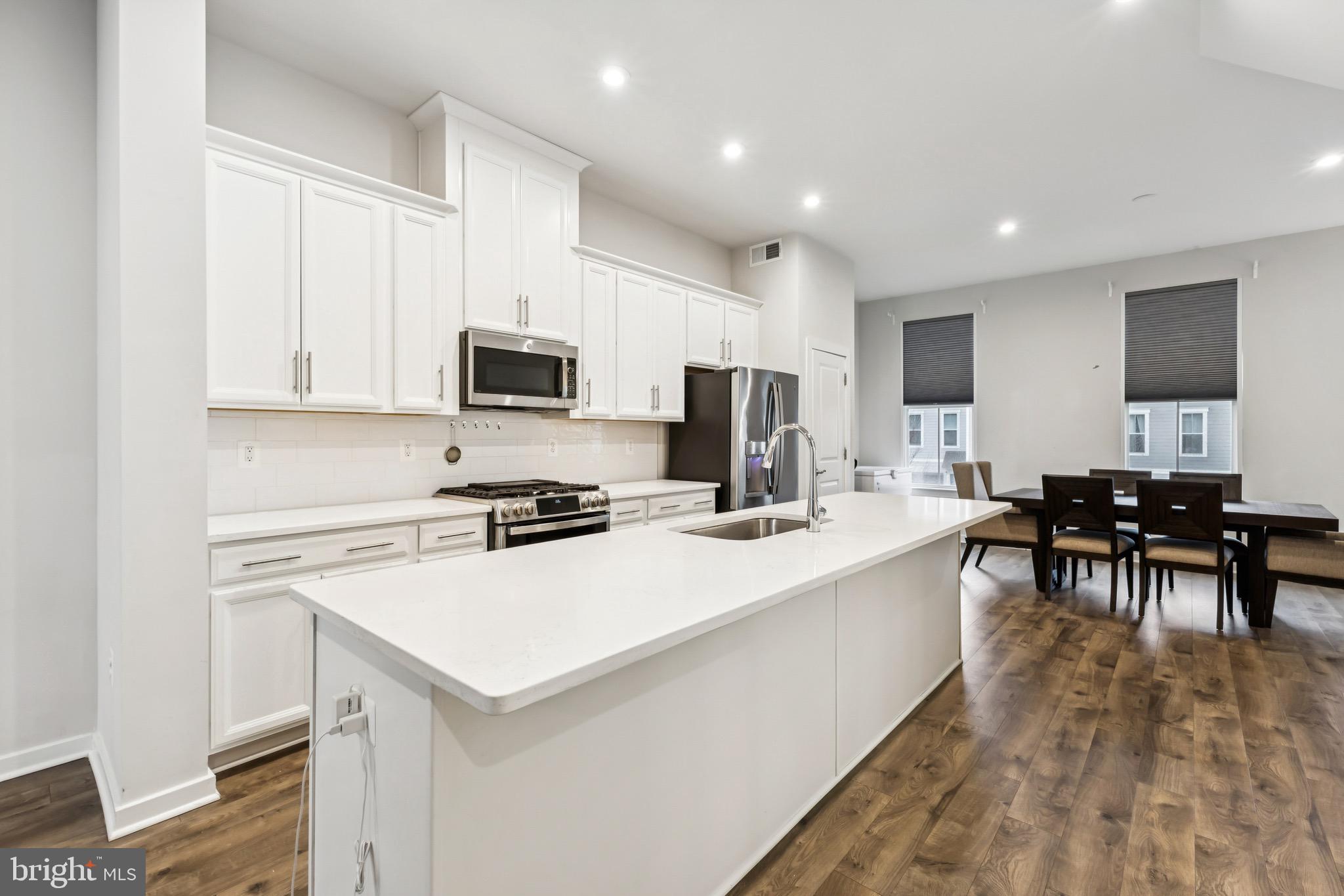 POTOMAC SHORES - Residential