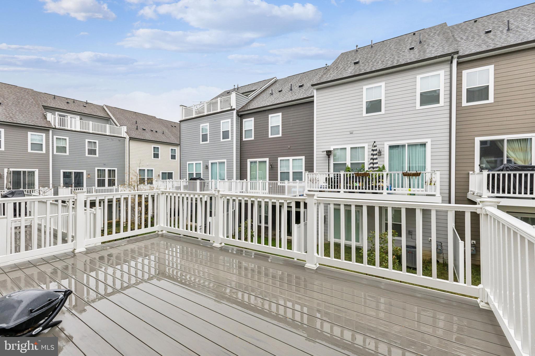 POTOMAC SHORES - Residential