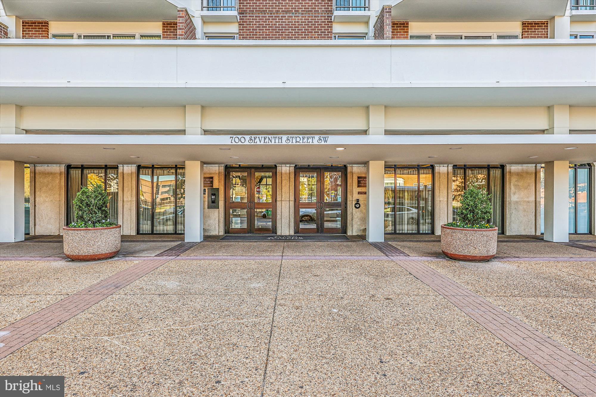 700 7TH STREET SW 302