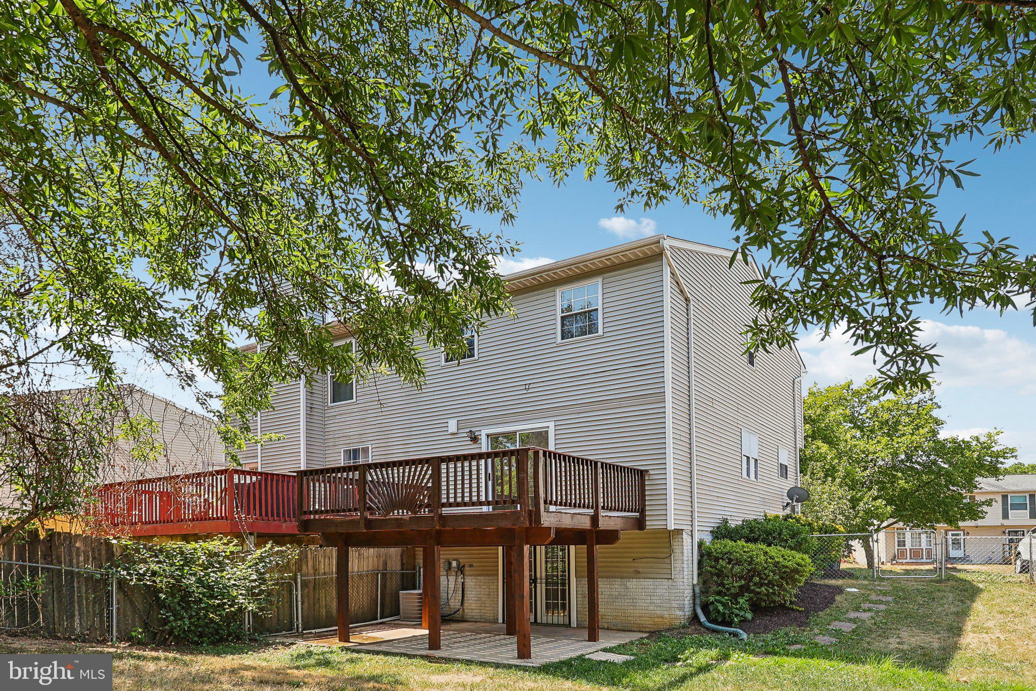 CENTRAL HILLS - Residential