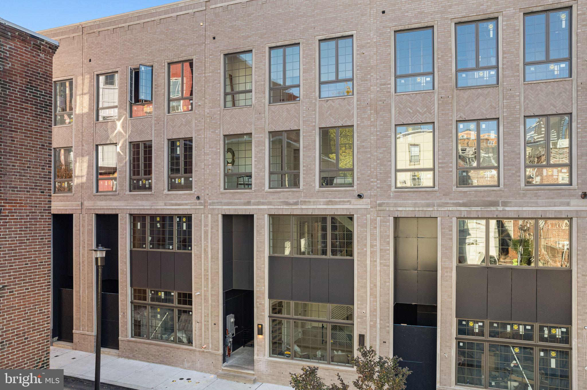 WASHINGTON SQ WEST - Residential