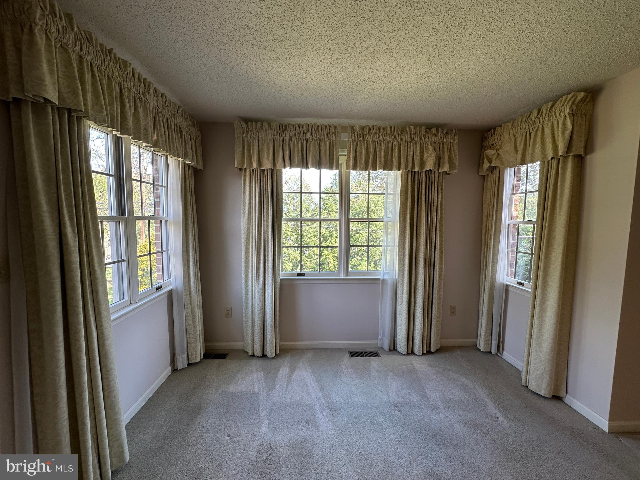 CLOVERTON - Residential