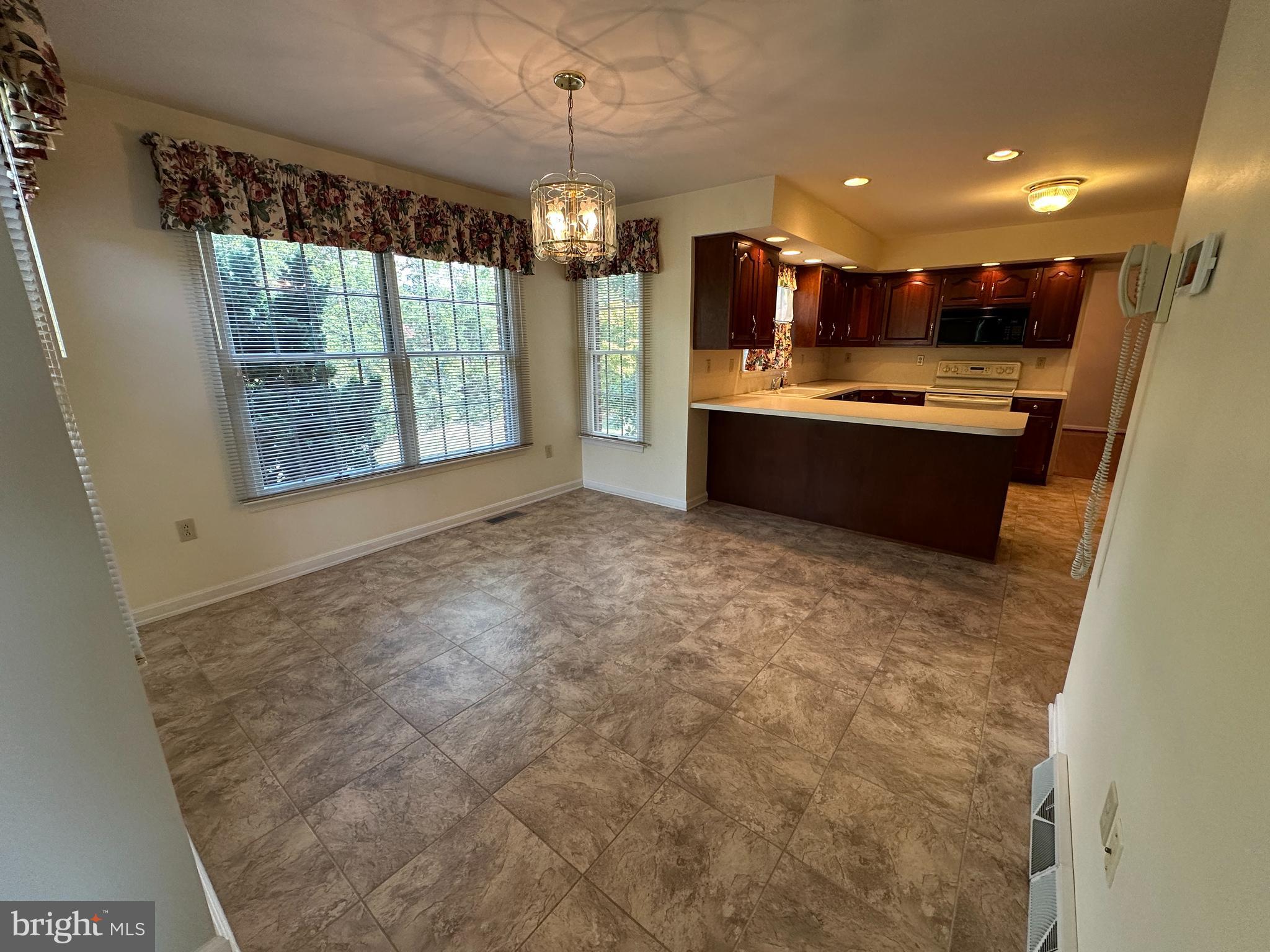 CLOVERTON - Residential