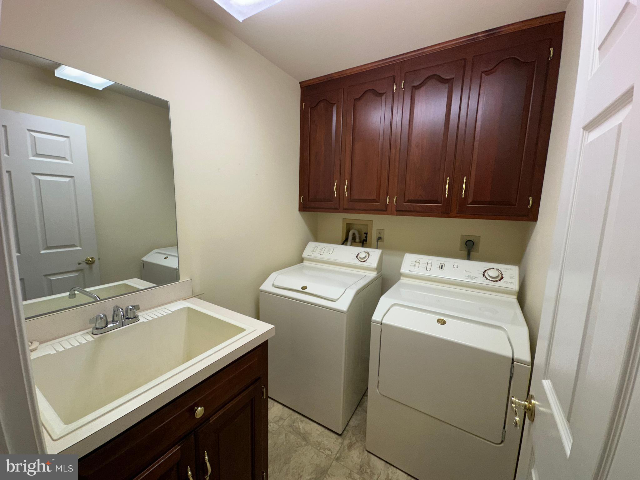 CLOVERTON - Residential