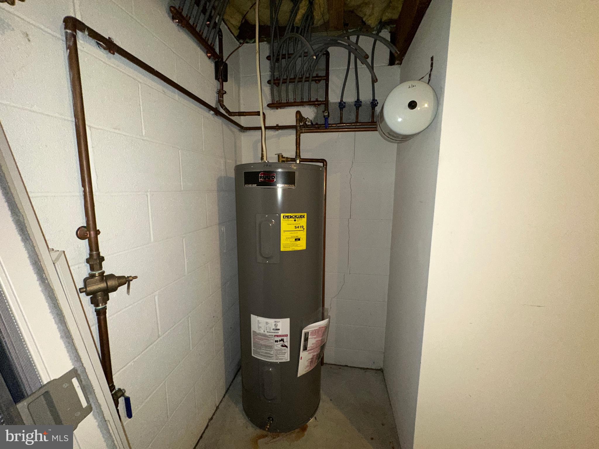 CLOVERTON - Residential