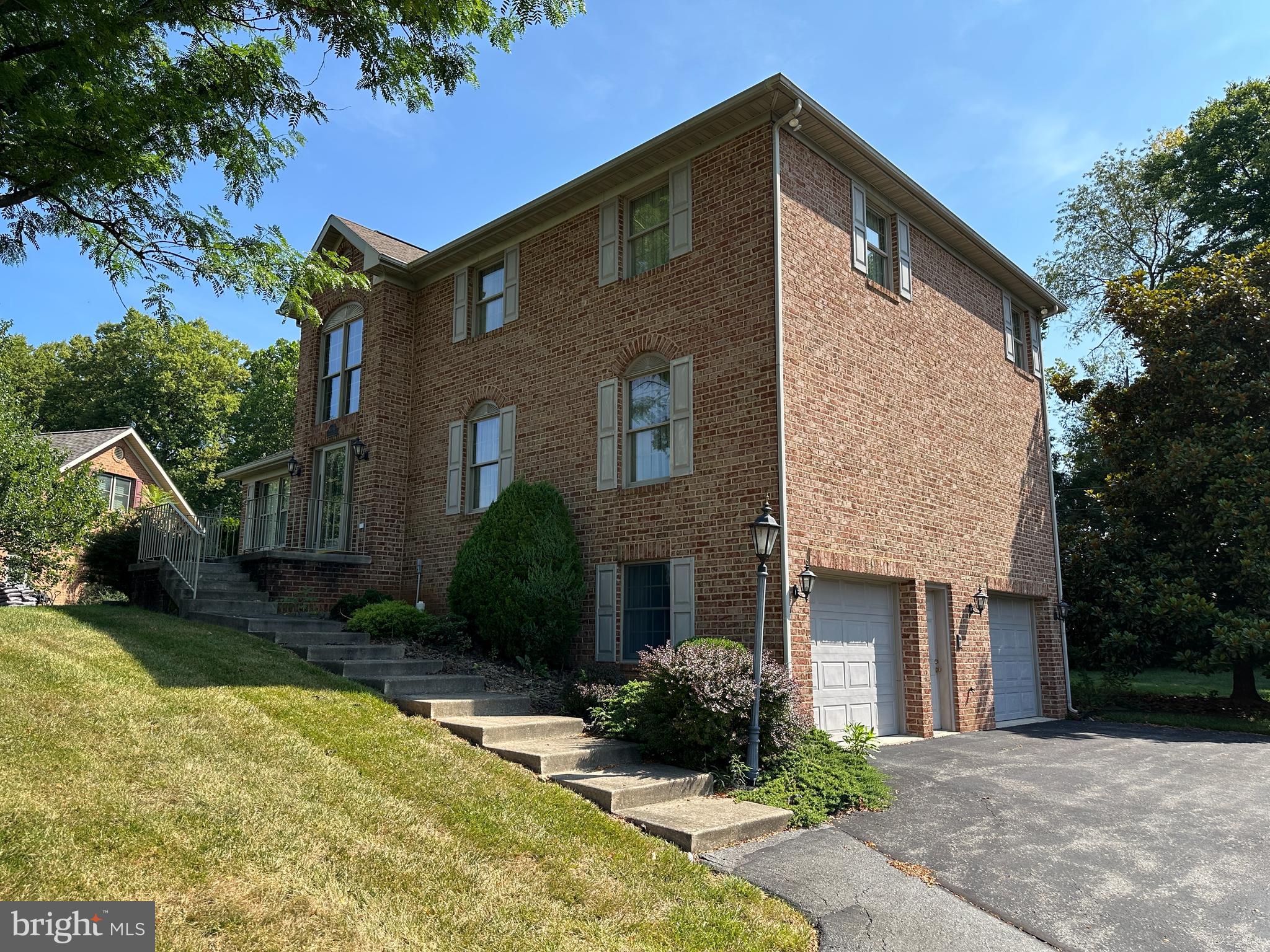 CLOVERTON - Residential