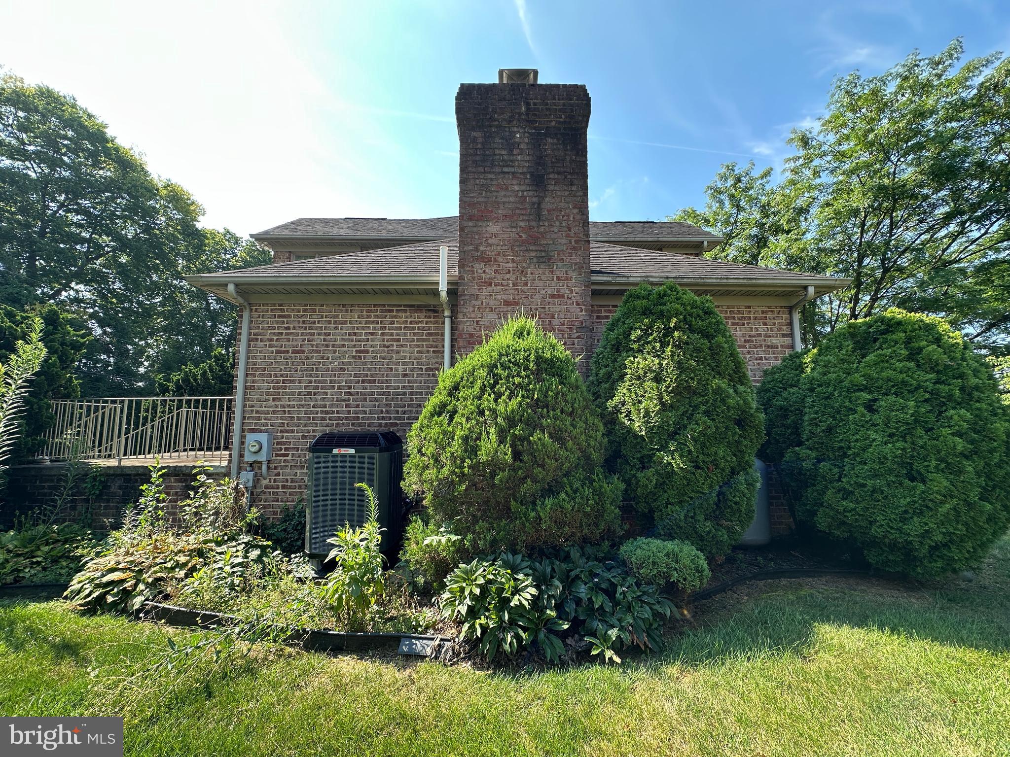 CLOVERTON - Residential